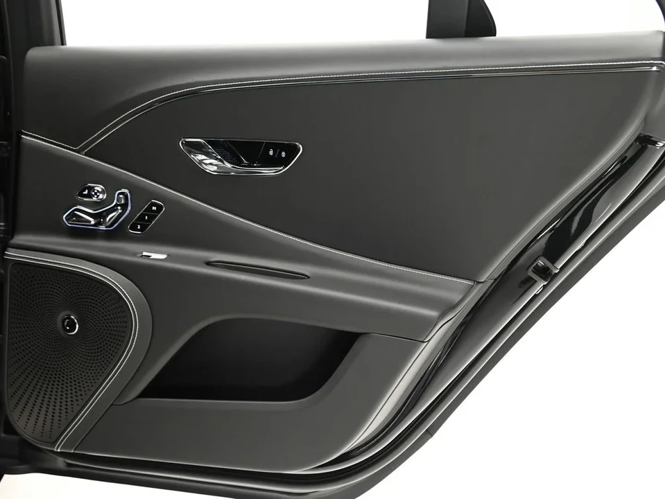2026 Bentley Continental Flying Spur - Image 27 of 31