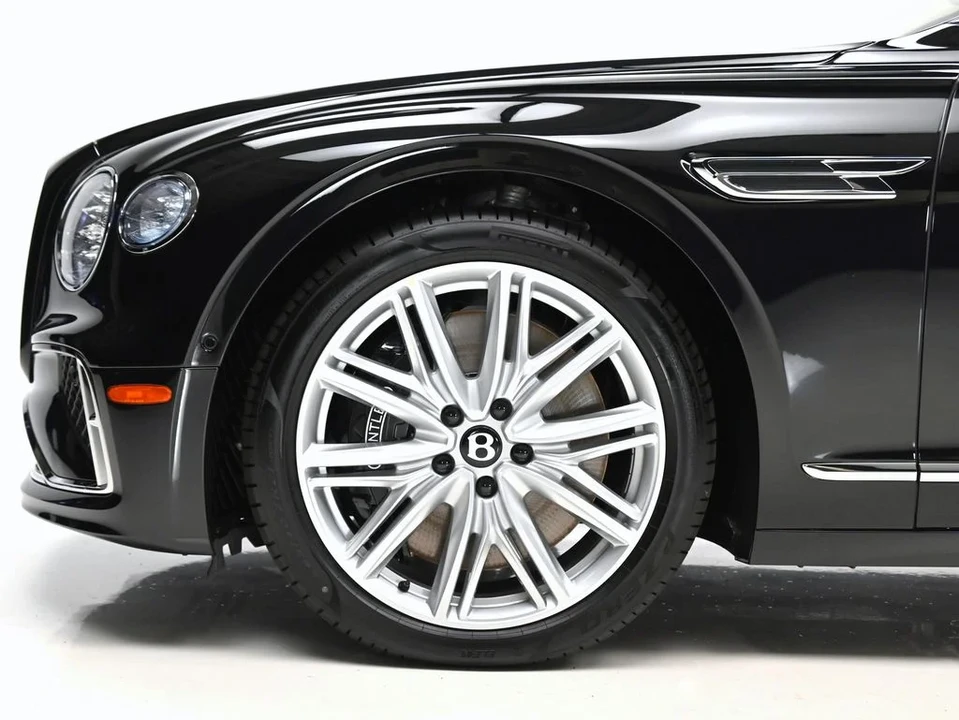 2026 Bentley Continental Flying Spur - Image 29 of 31
