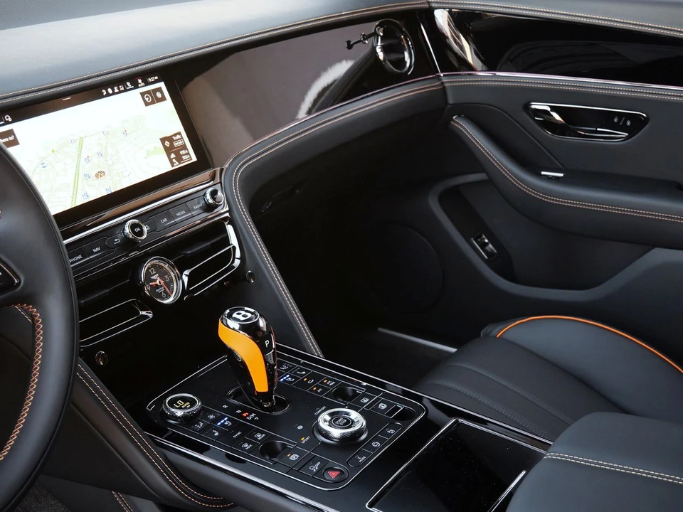 2026 Bentley - Image 14 of 26