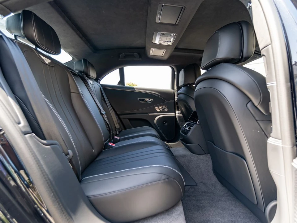 2026 Bentley Continental Flying Spur - Image 20 of 31