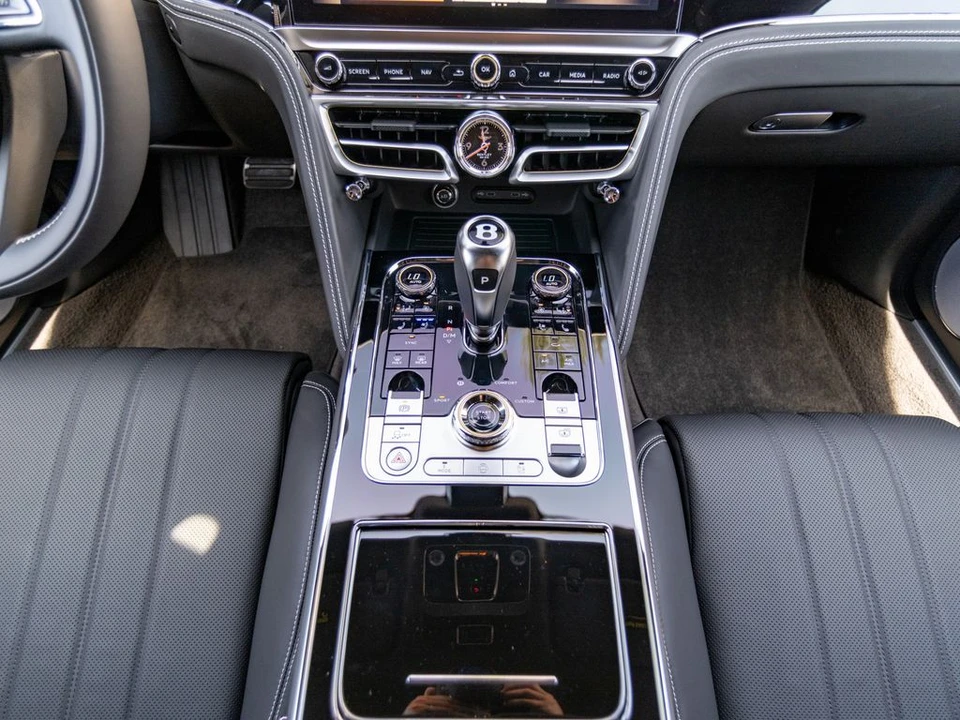 2026 Bentley Continental Flying Spur - Image 26 of 31