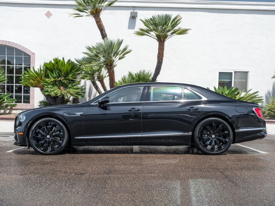 2026 Bentley Continental Flying Spur - Image 5 of 31
