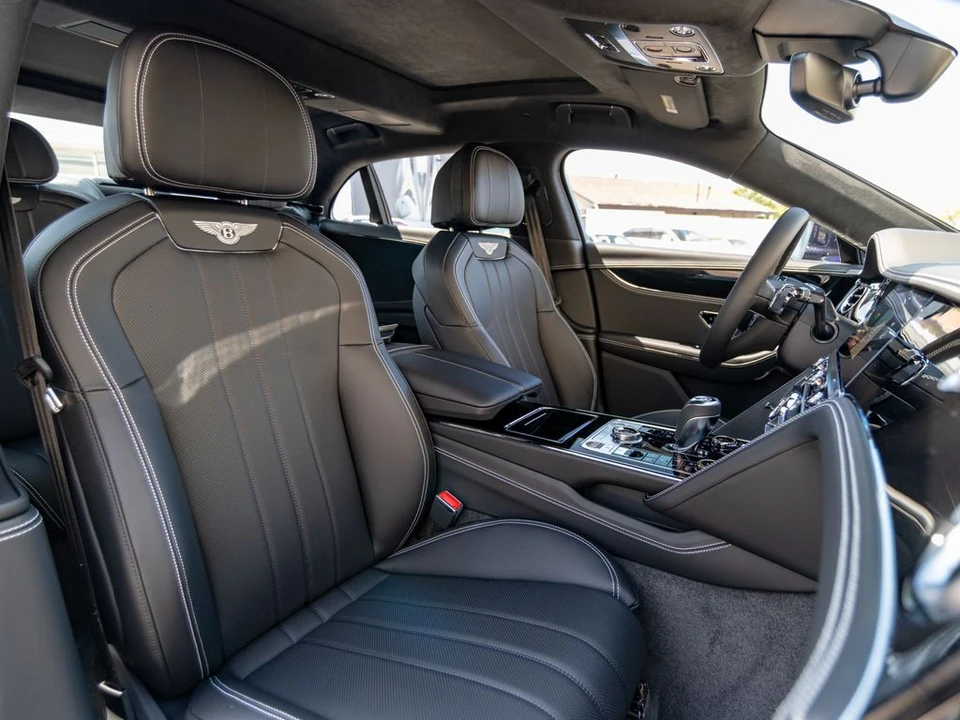 2026 Bentley Continental Flying Spur - Image 24 of 31