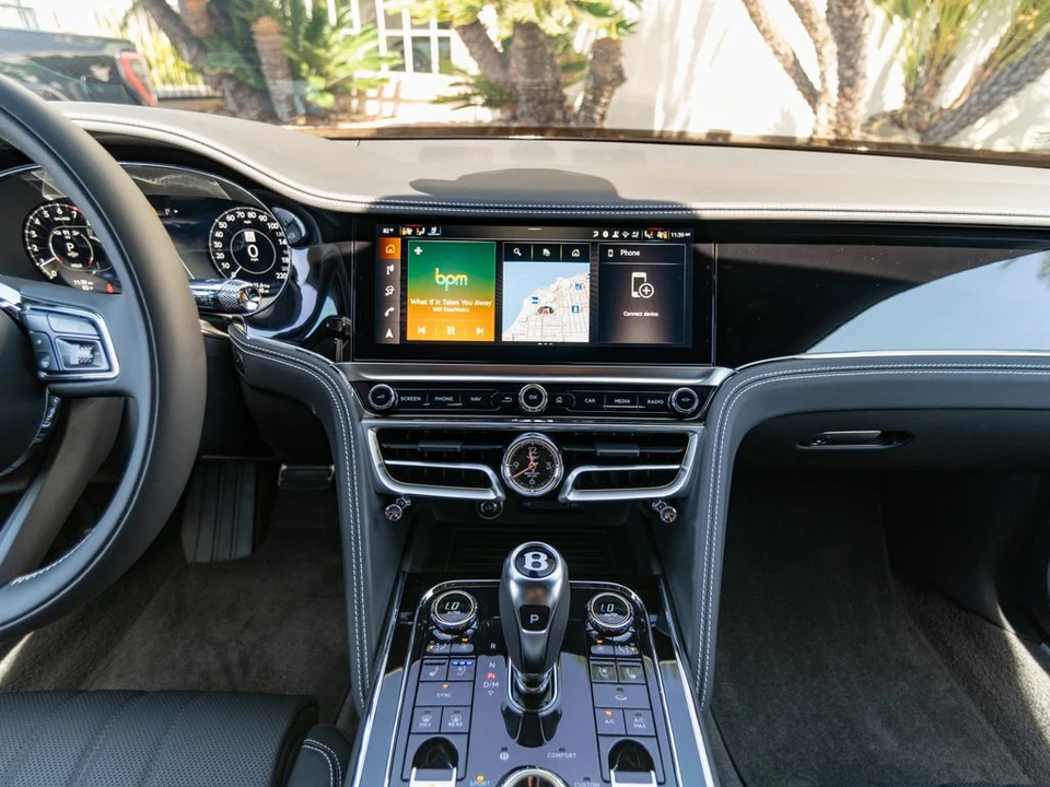 2026 Bentley Continental Flying Spur - Image 25 of 31