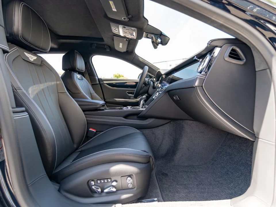 2026 Bentley Continental Flying Spur - Image 23 of 31