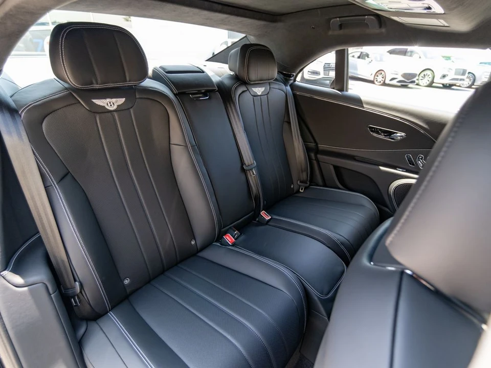 2026 Bentley Continental Flying Spur - Image 21 of 31