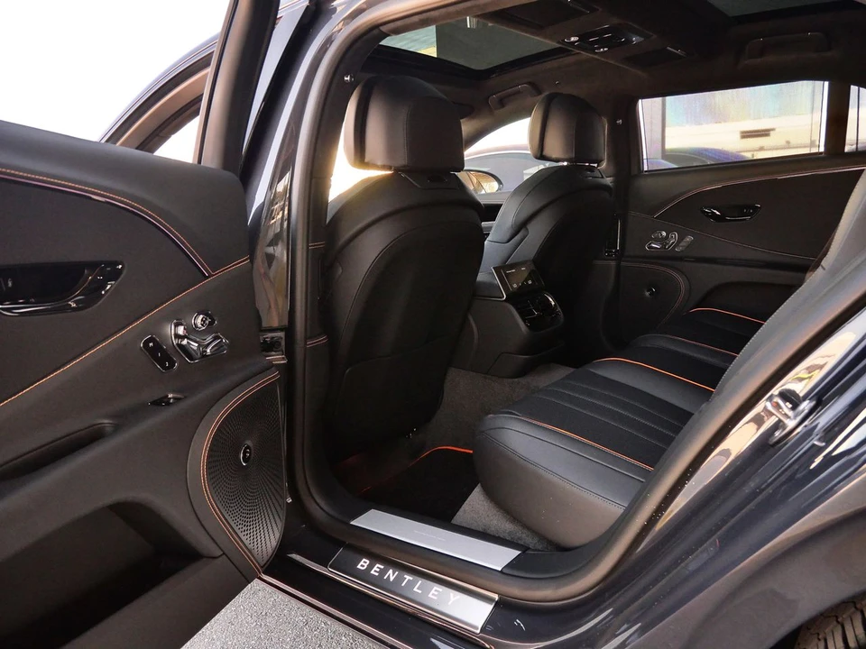 2026 Bentley - Image 21 of 29
