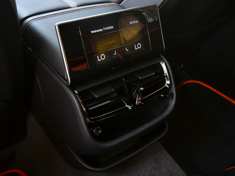 2026 Bentley - Image 23 of 29