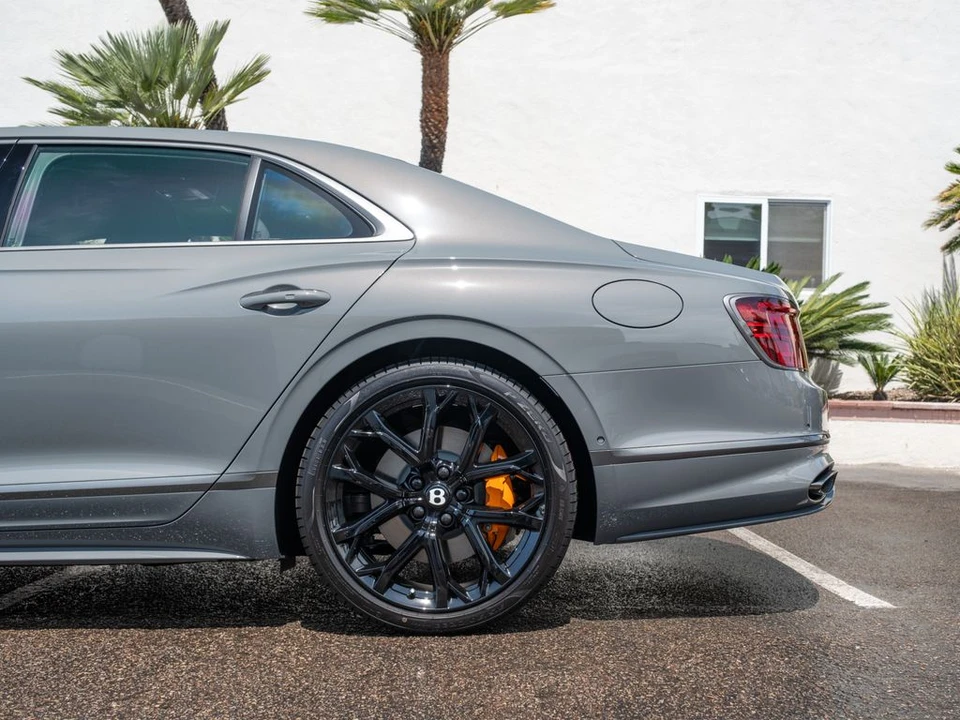 2026 Bentley Continental Flying Spur - Image 31 of 31
