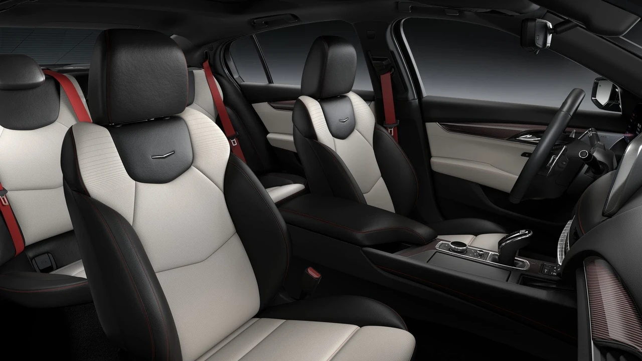 2026 Cadillac CT5-V - Image 10 of 12