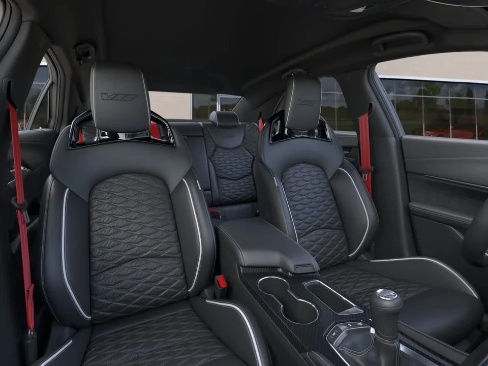 2026 Cadillac CT4-V Blackwing - Image 16 of 31