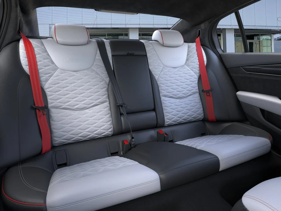 2026 Cadillac CT5-V Blackwing - Image 18 of 25
