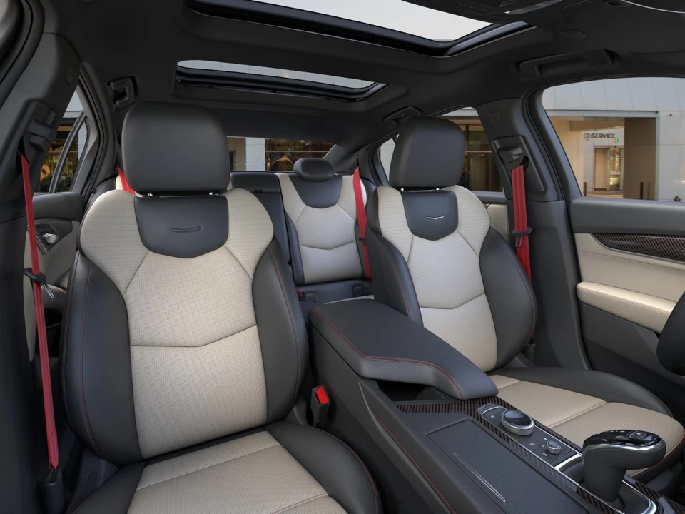 2026 Cadillac CT5-V - Image 16 of 31