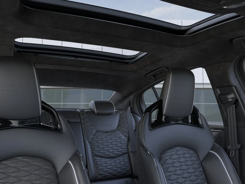 2026 Cadillac CT5-V - Image 24 of 31