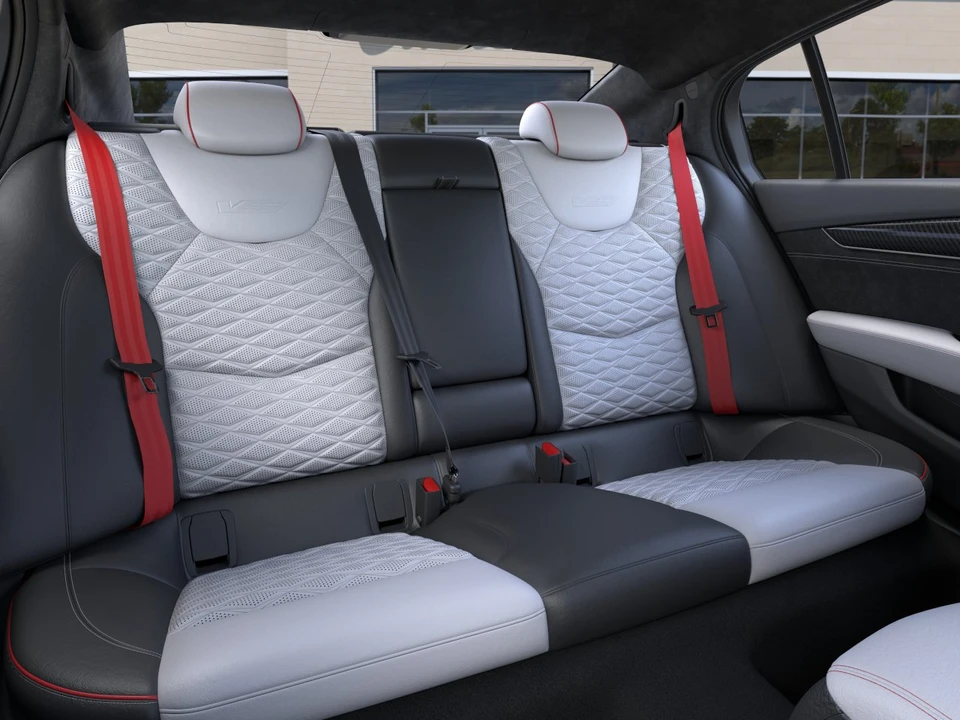 2026 Cadillac CT5-V Blackwing - Image 17 of 31