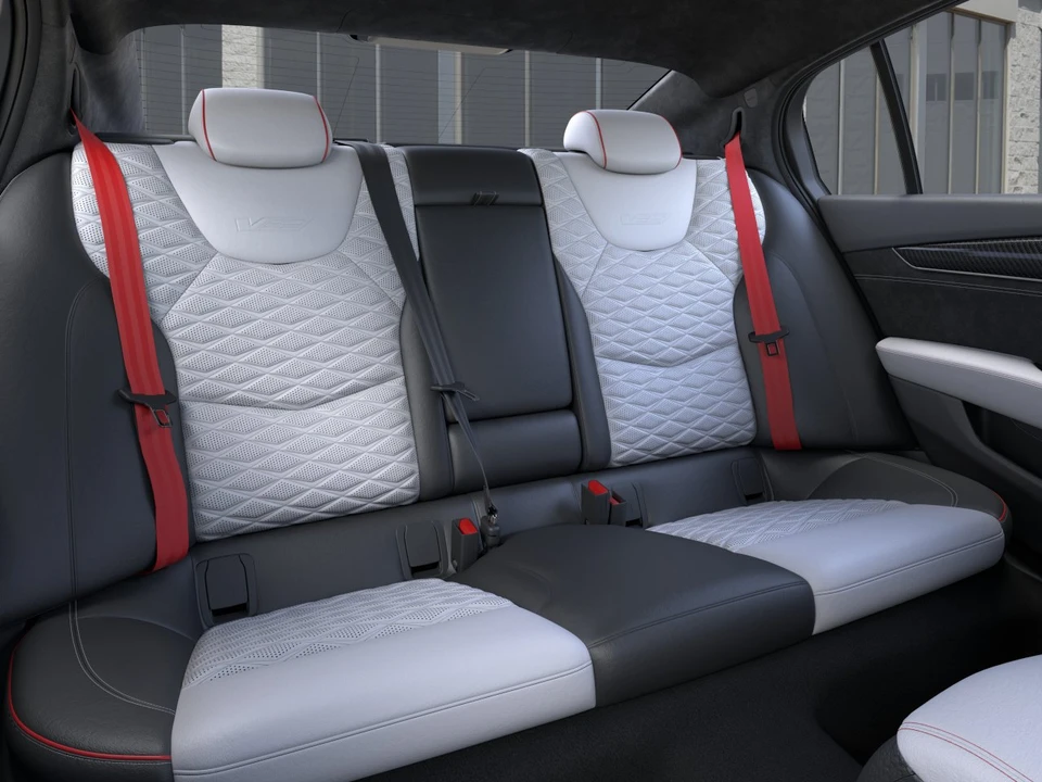 2026 Cadillac CT5-V Blackwing - Image 18 of 31