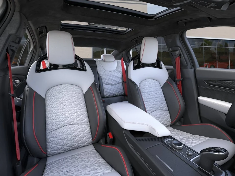 2026 Cadillac CT5-V Blackwing - Image 16 of 31