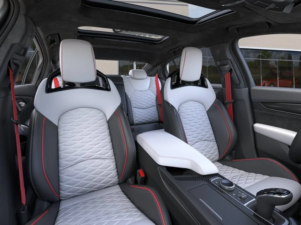 2026 Cadillac CT5-V Blackwing - Image 16 of 31