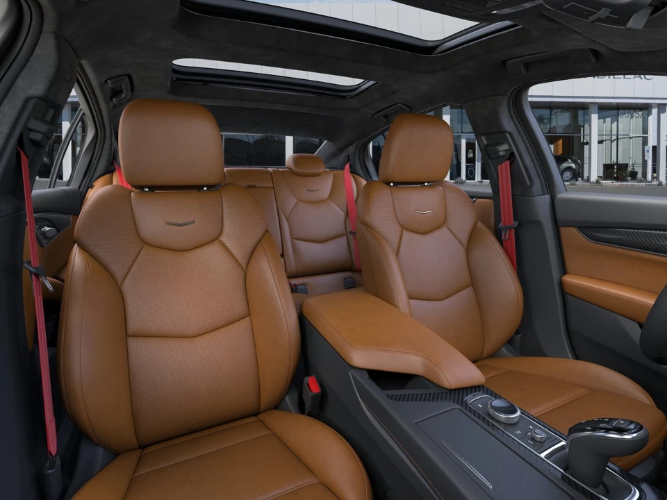 2026 Cadillac CT5-V - Image 16 of 31