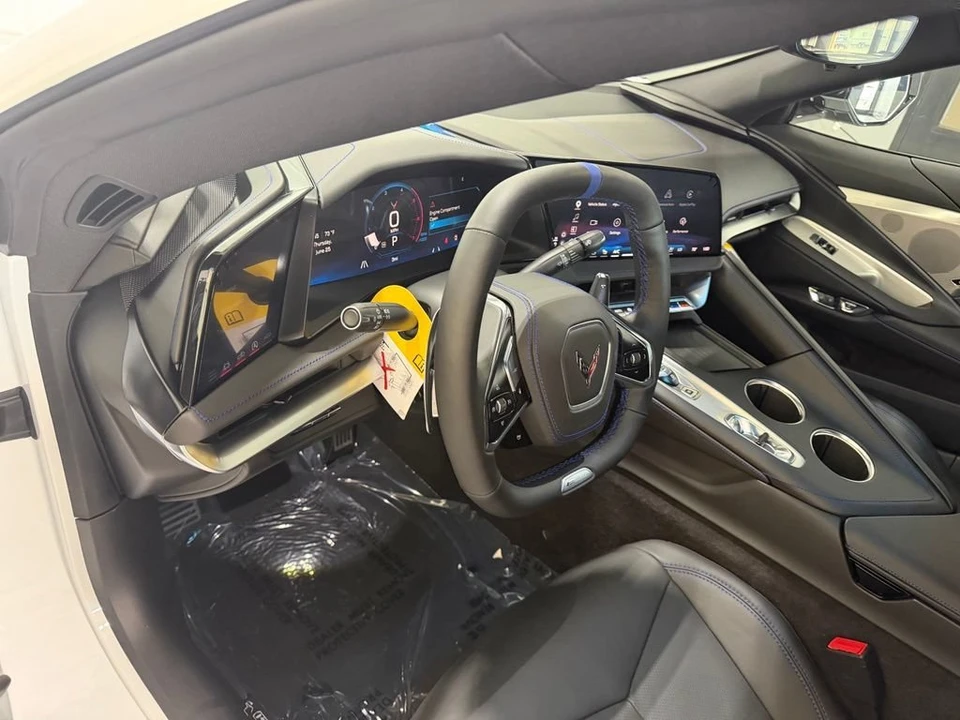 2026 Chevrolet Corvette C8 E-Ray - Image 30 of 31