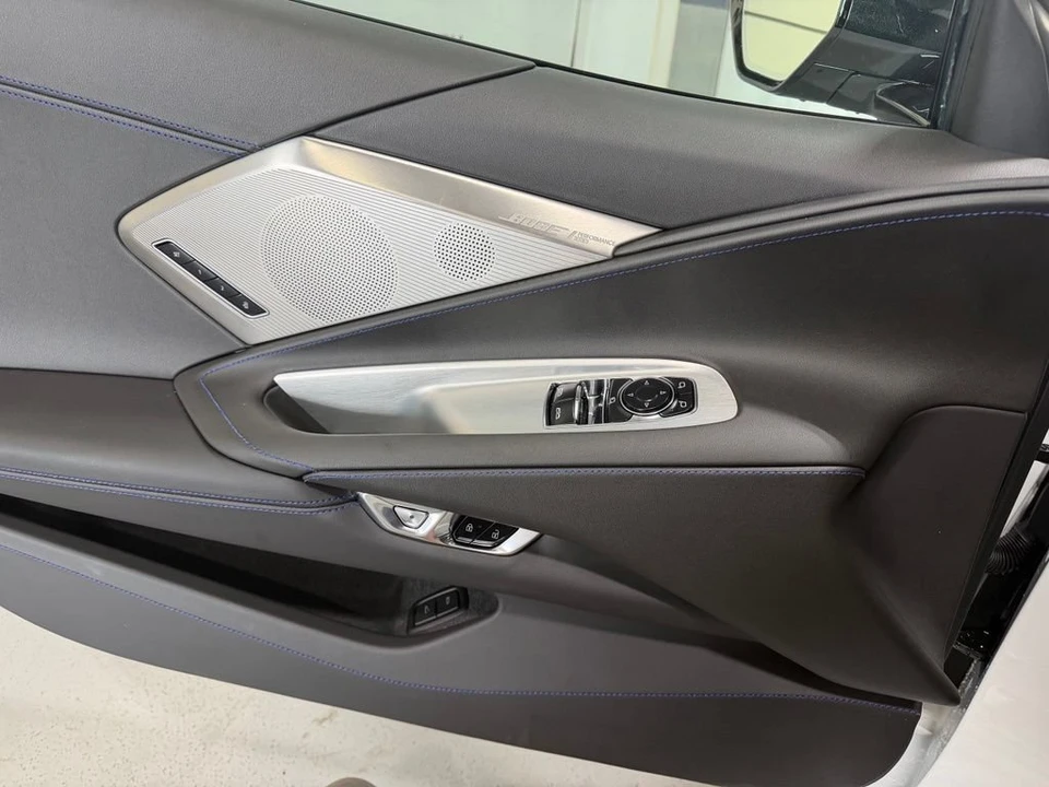 2026 Chevrolet Corvette C8 E-Ray - Image 13 of 31