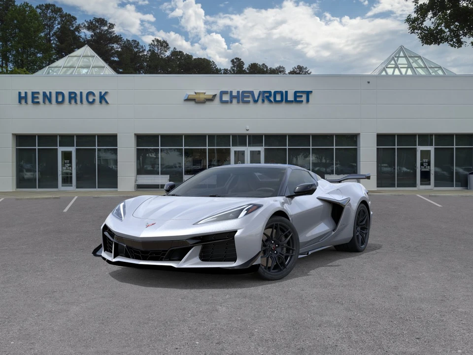 2026 Chevrolet Corvette C8 Z06 - Image 8 of 31
