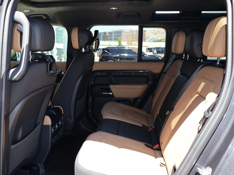 2026 Land Rover Defender L663 - Image 16 of 20