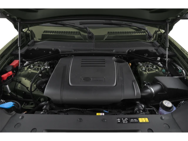 2026 Land Rover Defender Octa - Image 9 of 12