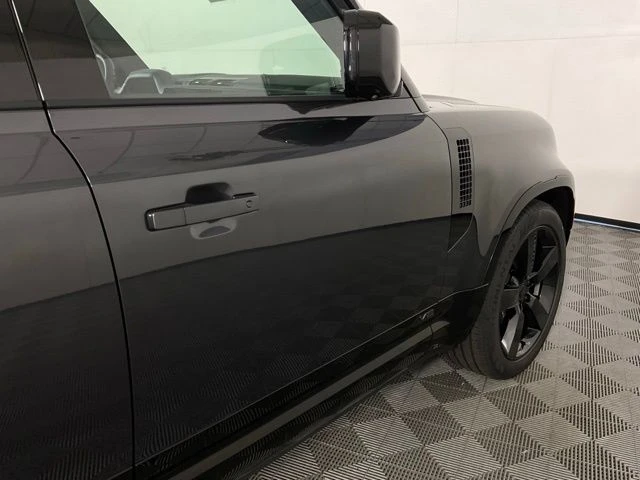 2026 Land Rover Defender L663 - Image 6 of 31