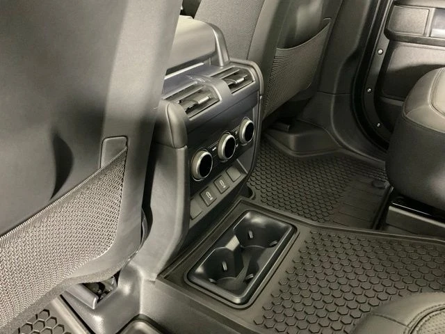 2026 Land Rover Defender L663 - Image 16 of 31