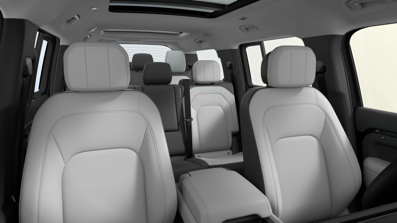 2026 Land Rover Defender 130 - Image 6 of 7