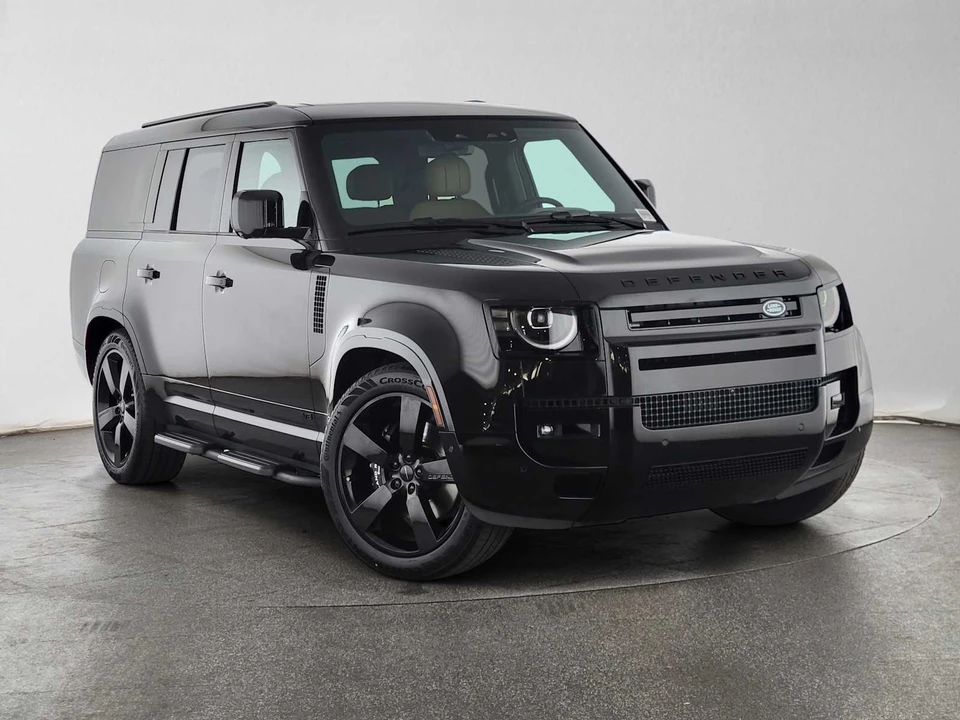 2026 Land Rover Defender V8 - Image 2 of 31