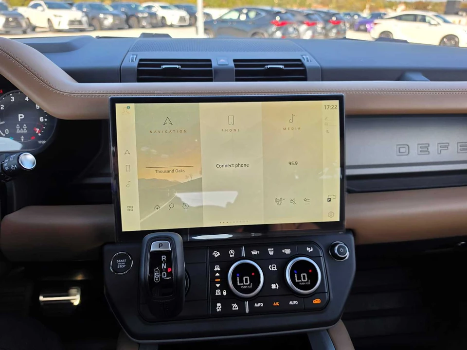 2026 Land Rover Defender V8 - Image 26 of 31