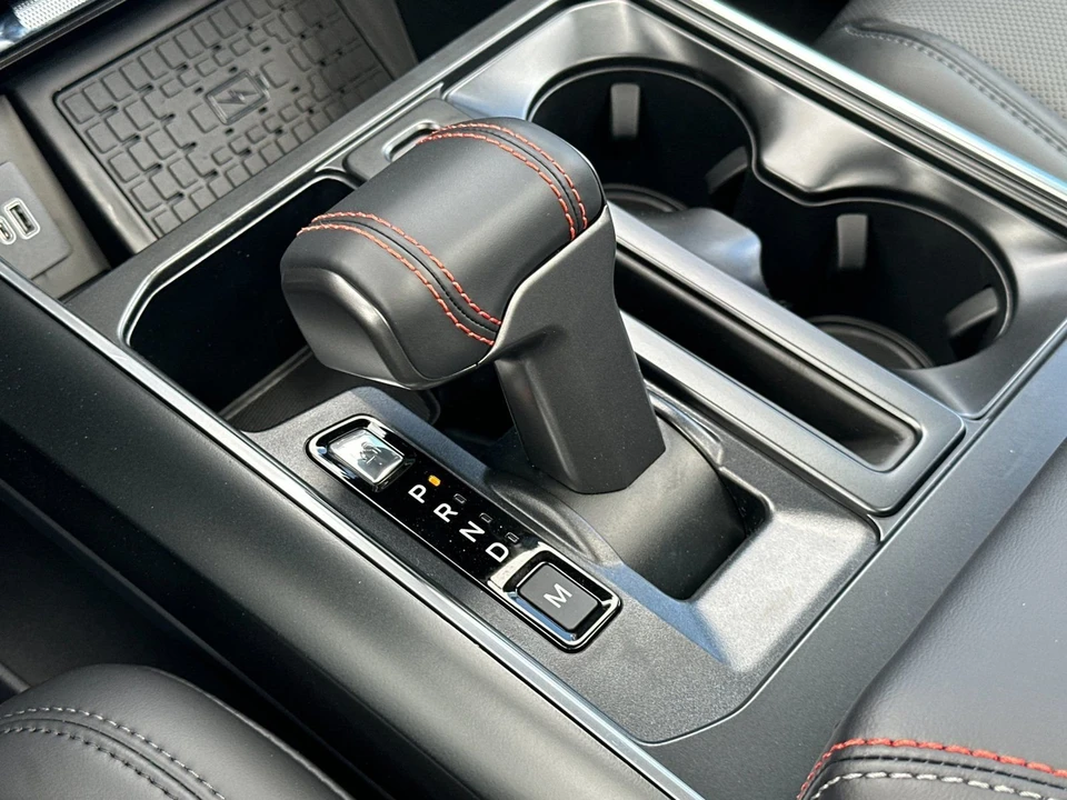 2026 Ford F-150 Raptor 14th Gen - Image 20 of 27