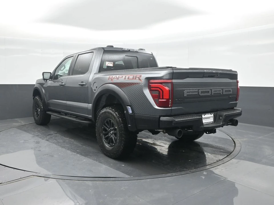 2026 Ford F-150 Raptor 14th Gen - Image 22 of 31