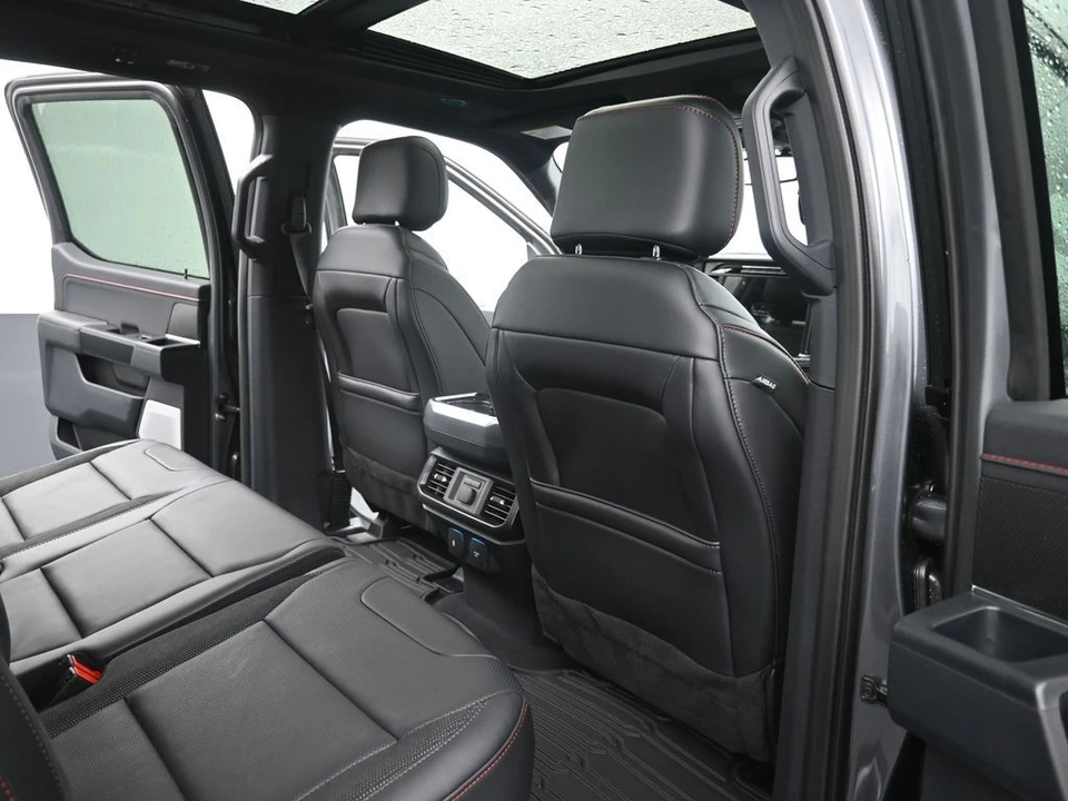 2026 Ford F-150 Raptor 14th Gen - Image 29 of 31