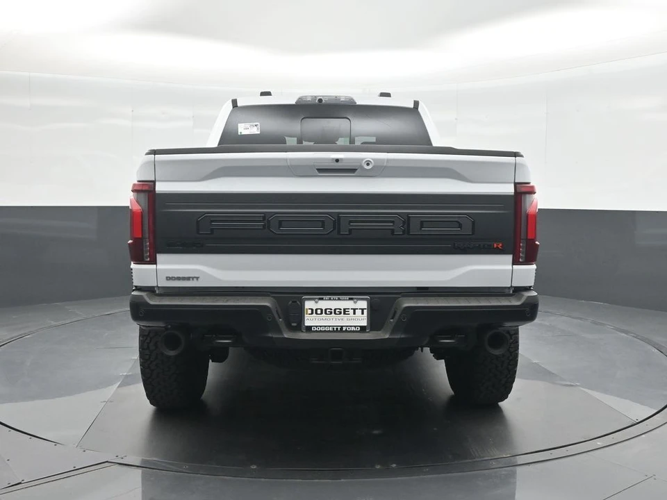 2026 Ford F-150 Raptor 14th Gen - Image 17 of 31