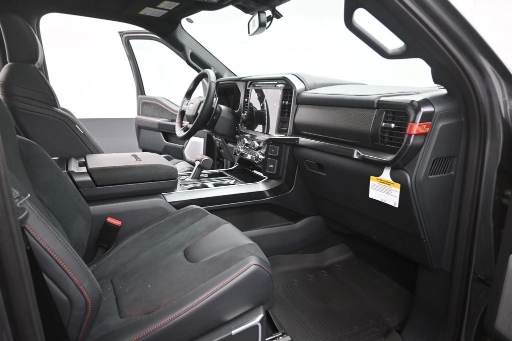 2026 Ford F-150 Raptor 14th Gen - Image 24 of 31