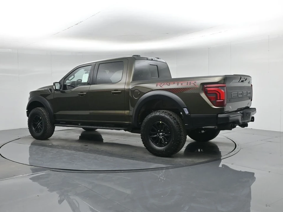 2026 Ford F-150 Raptor 14th Gen - Image 28 of 31