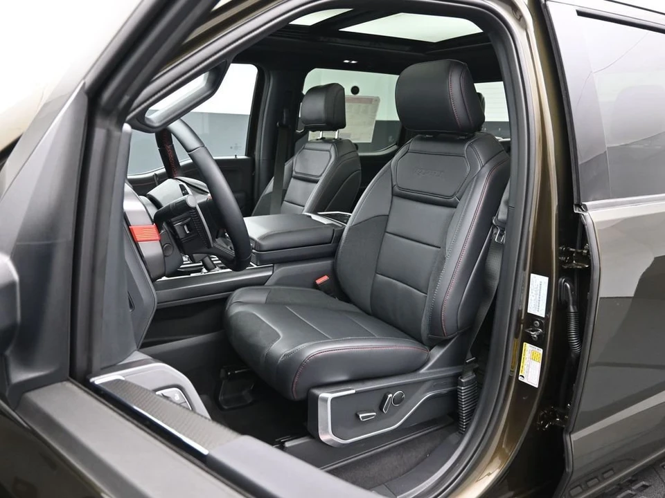 2026 Ford F-150 Raptor 14th Gen - Image 7 of 31