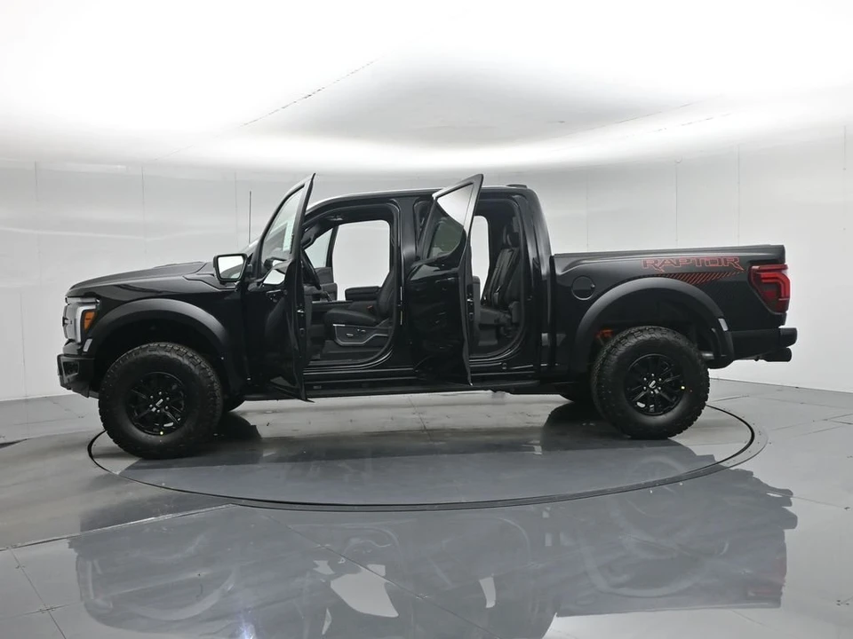 2026 Ford F-150 Raptor 14th Gen - Image 5 of 31