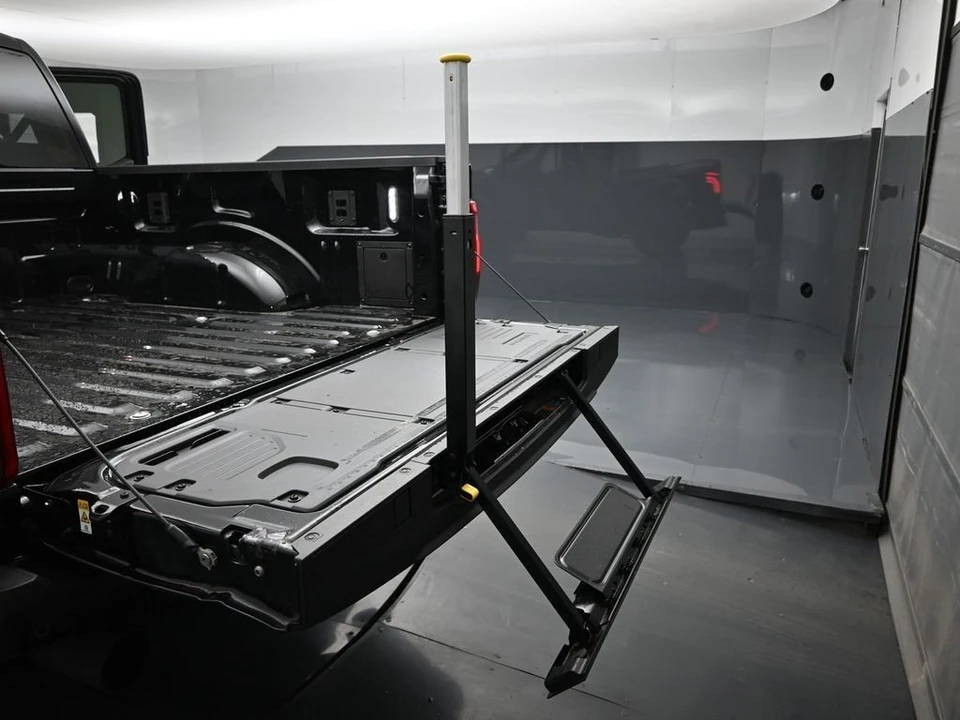 2026 Ford F-150 Raptor 14th Gen - Image 27 of 31