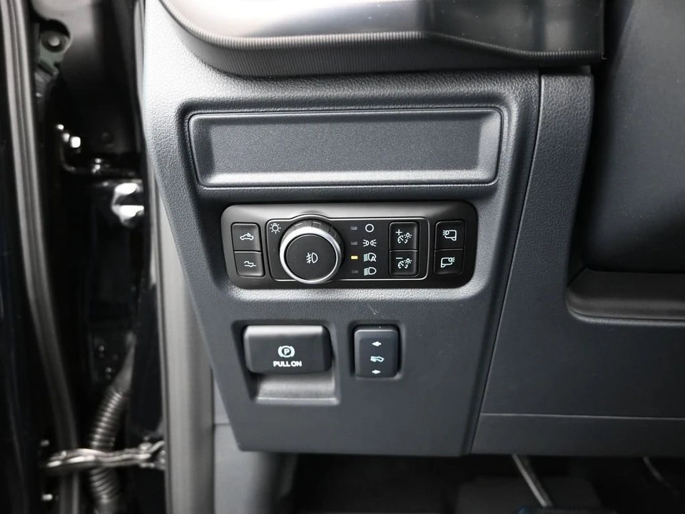 2026 Ford F-150 Raptor 14th Gen - Image 14 of 31