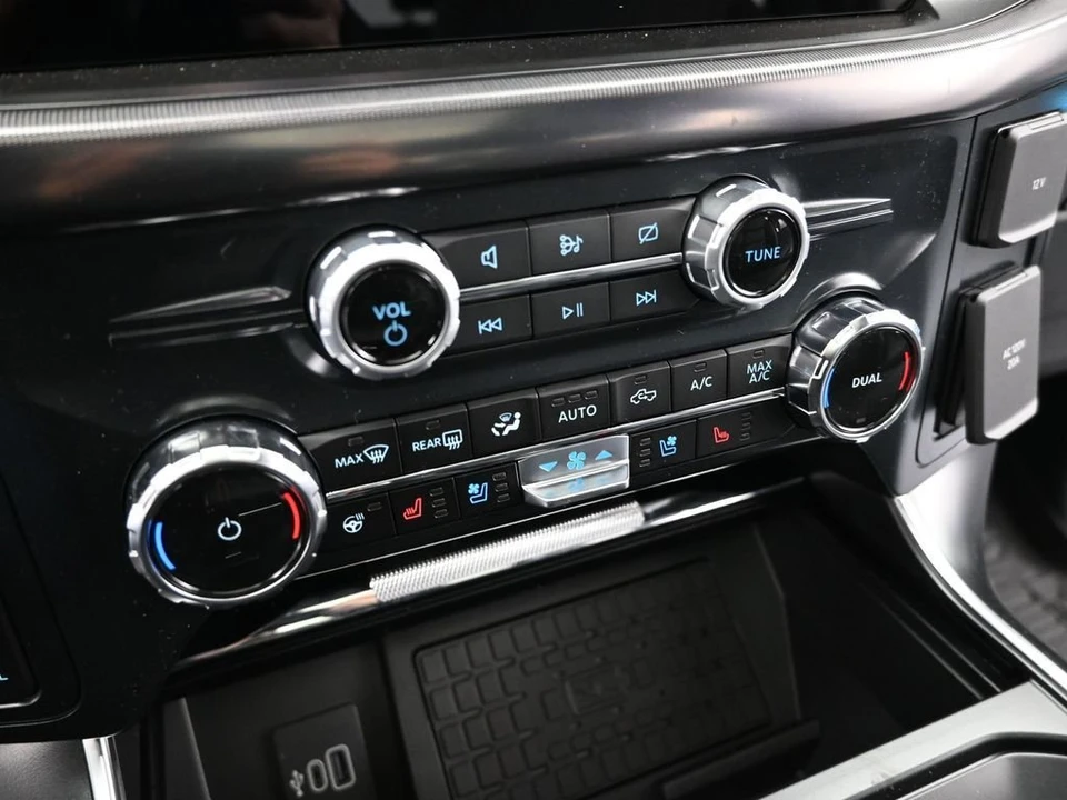 2026 Ford F-150 Raptor 14th Gen - Image 17 of 31