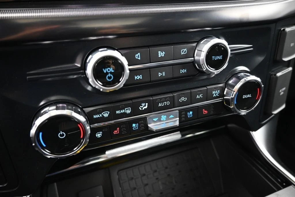 2026 Ford F-150 Raptor 14th Gen - Image 18 of 31