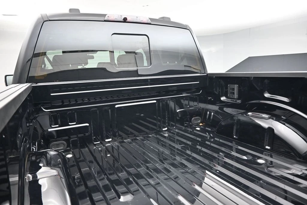 2026 Ford F-150 Raptor 14th Gen - Image 25 of 31