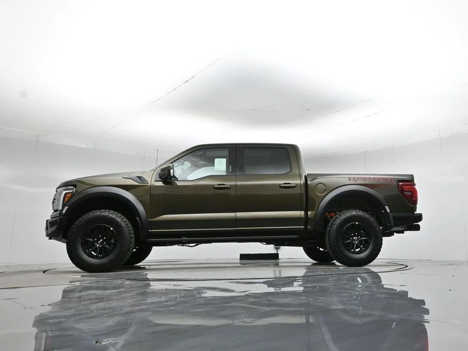 2026 Ford F-150 Raptor 14th Gen - Image 7 of 31