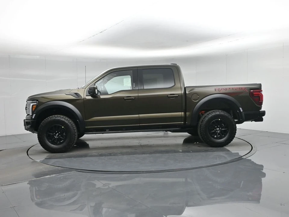 2026 Ford F-150 Raptor 14th Gen - Image 29 of 31