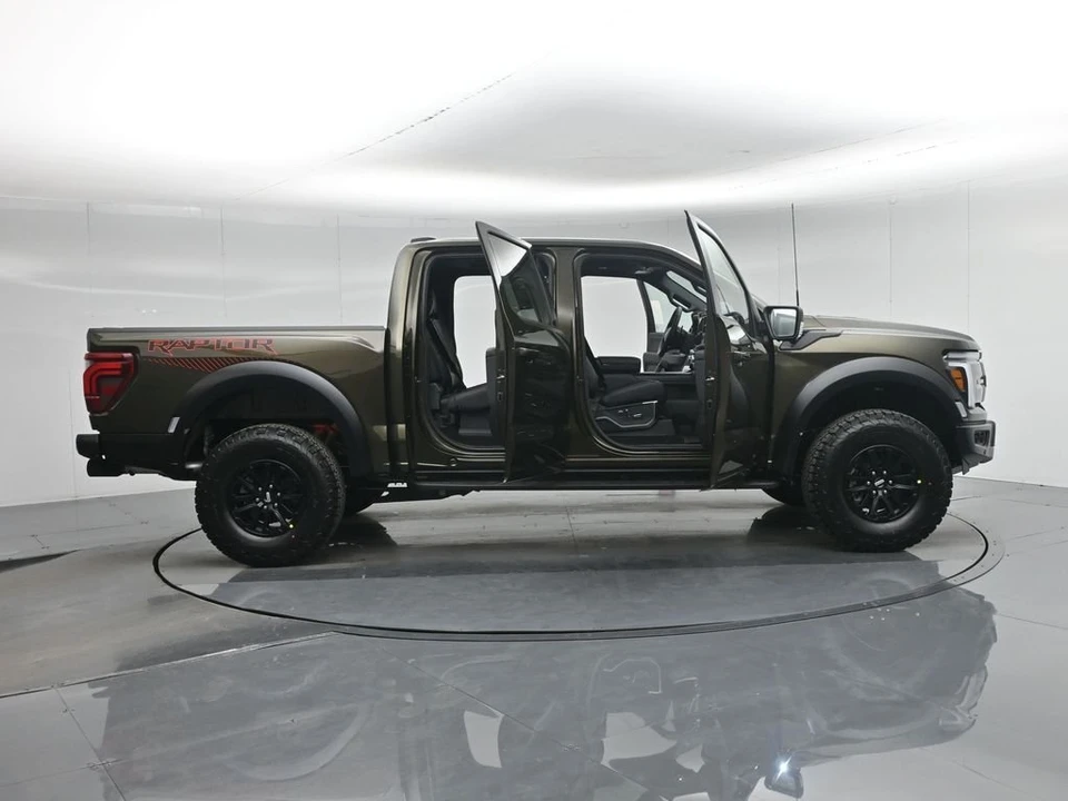 2026 Ford F-150 Raptor 14th Gen - Image 6 of 31