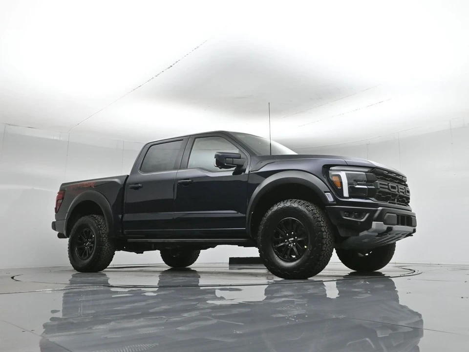 2026 Ford F-150 Raptor 14th Gen - Image 8 of 31